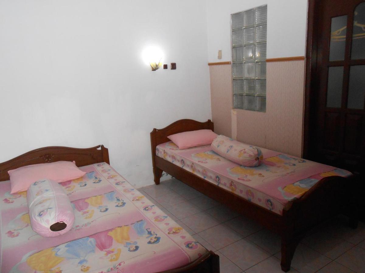 Fortuna Guest House Yogyakarta Kültér fotó