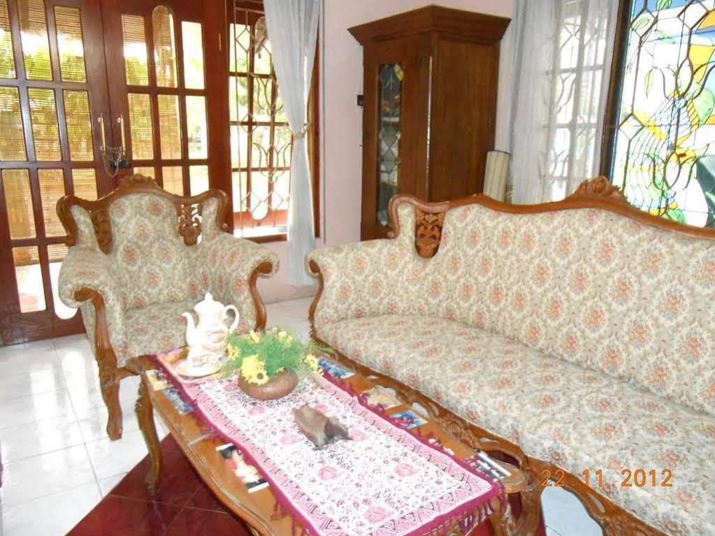 Fortuna Guest House Yogyakarta Kültér fotó