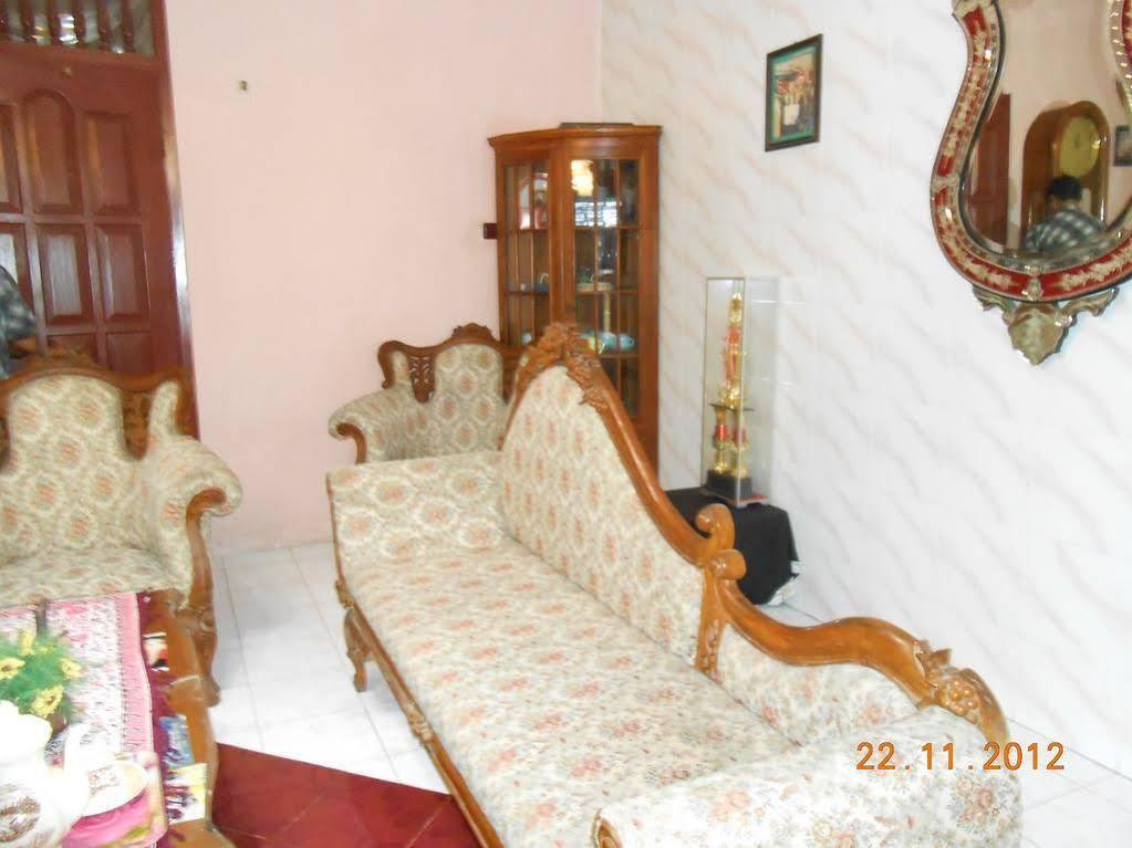 Fortuna Guest House Yogyakarta Kültér fotó