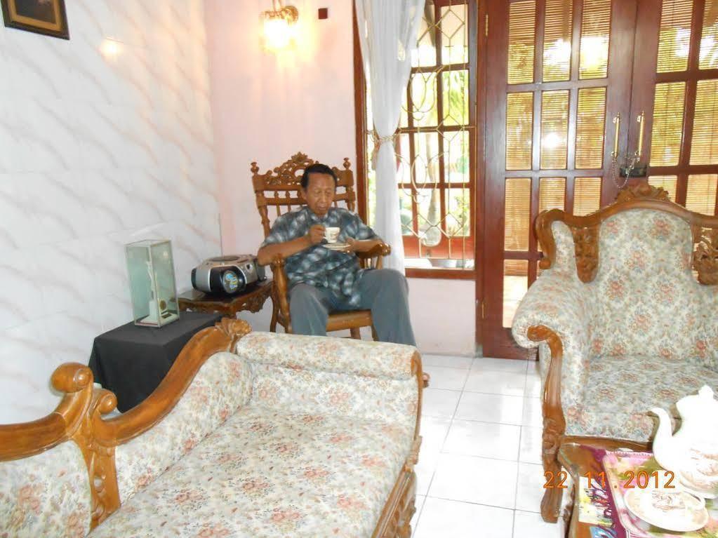 Fortuna Guest House Yogyakarta Kültér fotó